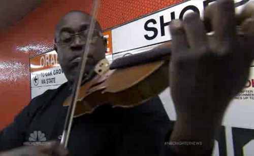 Violinist’s Subway Performances Fund Lessons for Low-Income Children