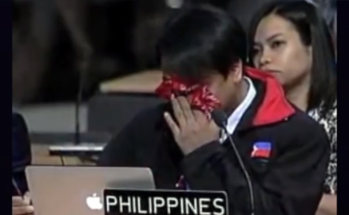 Tearful Speech By Philippines Man After Super-Typhoon Haiyan (VIDEO)