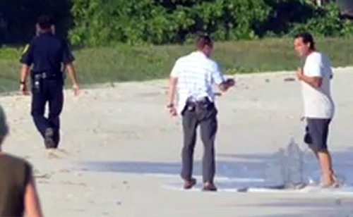 Watch President’s Secret Service Guys Draw a LINE IN THE SAND!