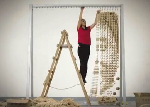 Woman Creates Jackie Chan Portrait Out of 64 Thousand Chopsticks (VIDEO)