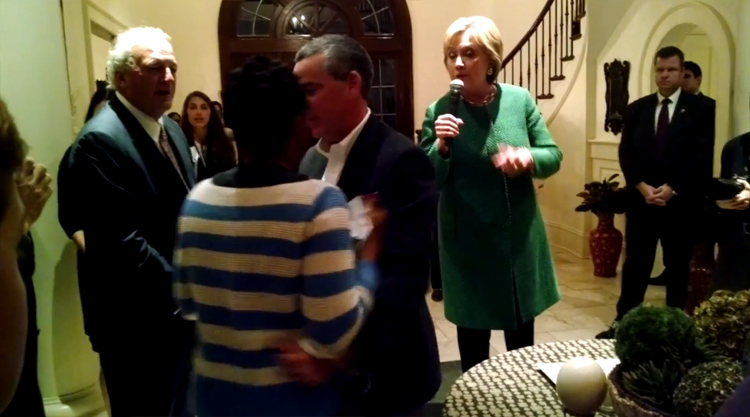 Watch As Hillary Clinton’s Security Ejects A ‪’Black Lives Matter’‬ Protester – Video